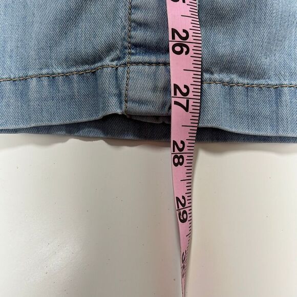 Valerie Steven’s 3/4 Sleeve Button Up Blue Jean Shirt. Light Wash. Size PM - Picture 10 of 11